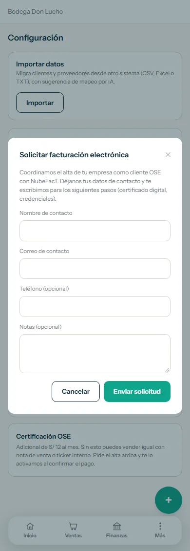Ventana Solicitar facturación electrónica con nombre, correo, teléfono y notas